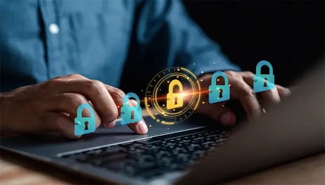 サイバーリスクとは? 代表的な事例や企業が実施すべき対策を紹介